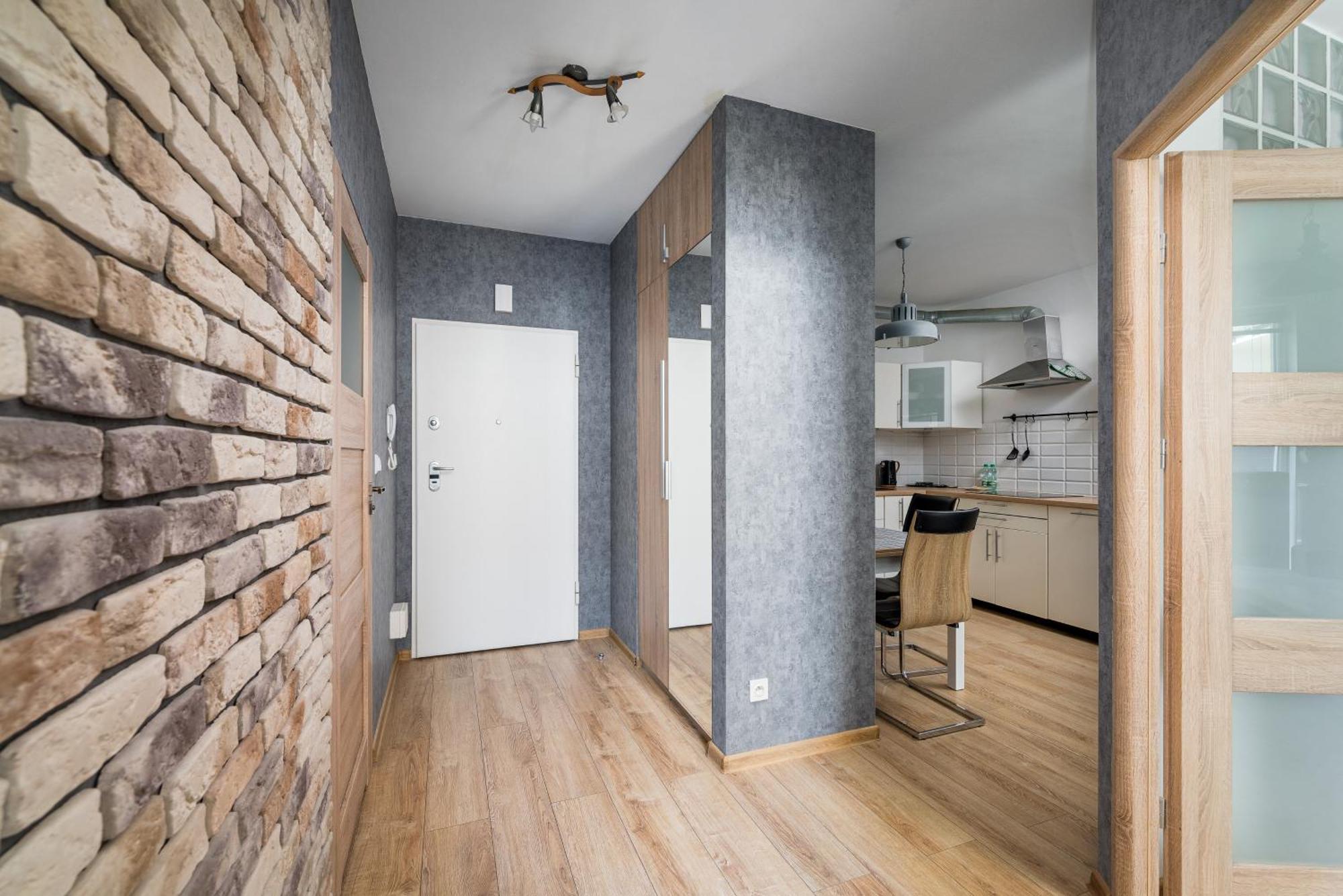 Wola Jana Kazimierza Chic Apartment Warsaw Exterior photo